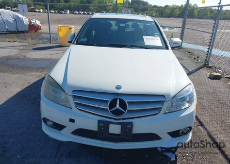 2008 Mercedes-Benz C 300 Luxury/Sport из США, поврежденный, VIN WDDGF54X48RO18676